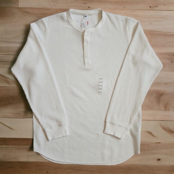 UNIQLO WAFFLE HENLEY NECK LONG SLEEVED T-SHIRT - Picture 5 of 12
